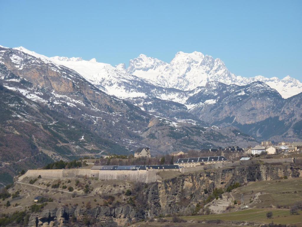 Le Rendez Vous De Vauban Gites & Spa Mont-Dauphin Luaran gambar
