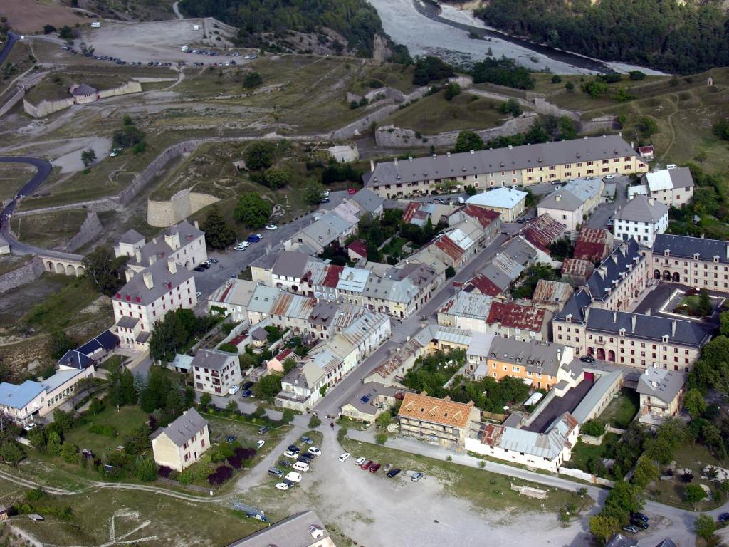 Le Rendez Vous De Vauban Gites & Spa Mont-Dauphin Luaran gambar